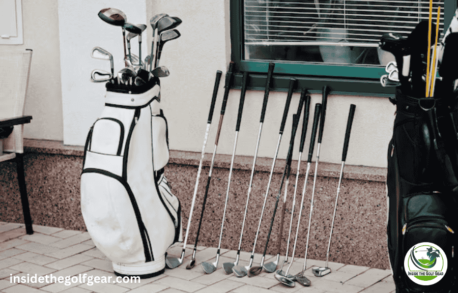 A golf bag with clubs