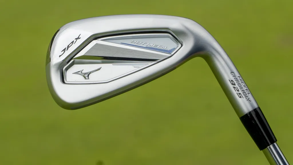 Mizuno JPX925 Hot Metal iron
