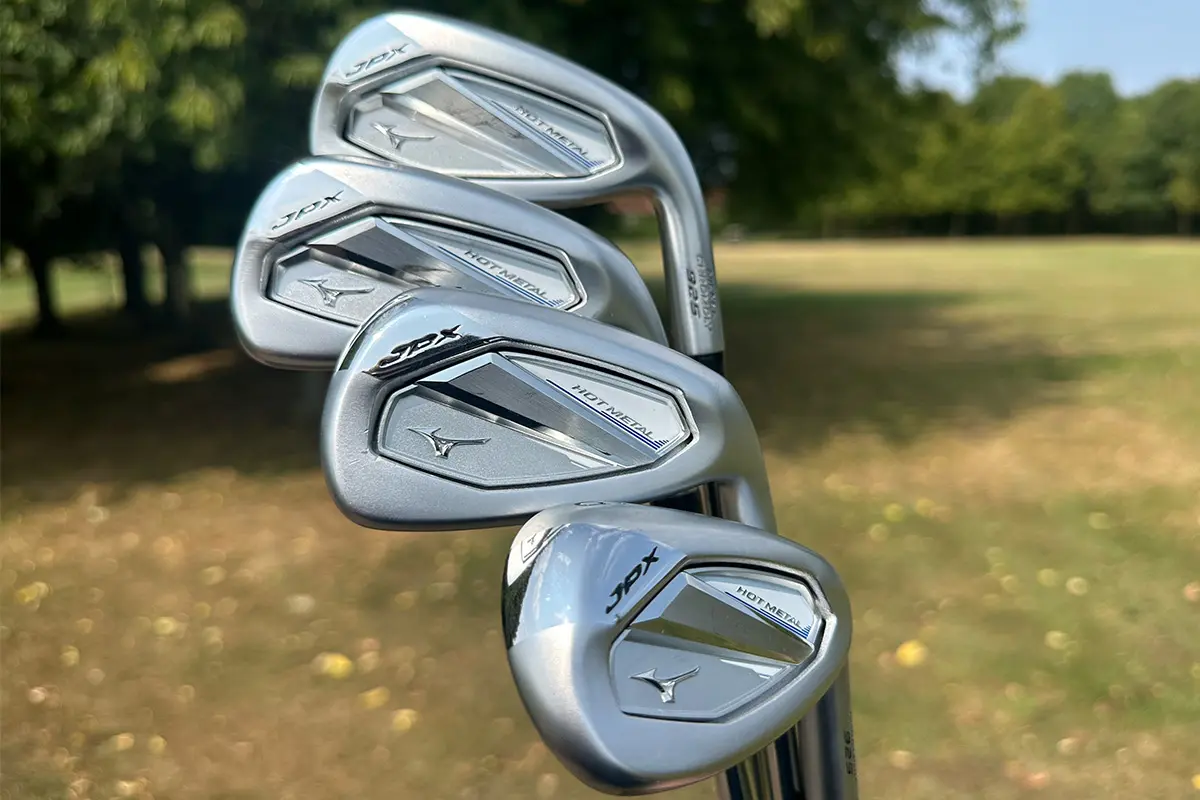 Mizuno JPX925 Hot Metal iron